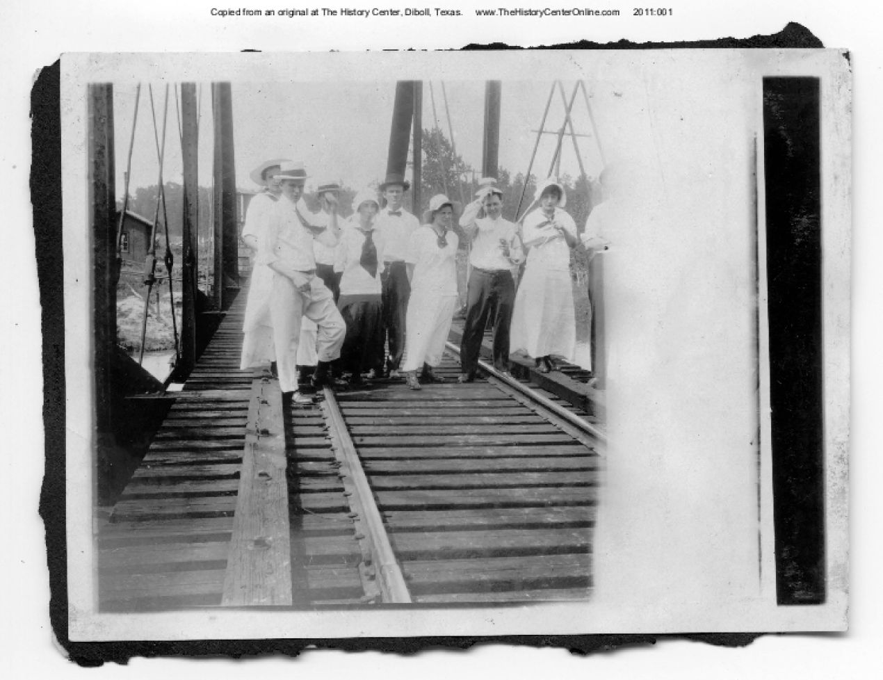 039 Sunday Outing Neches River Bridge 1915
