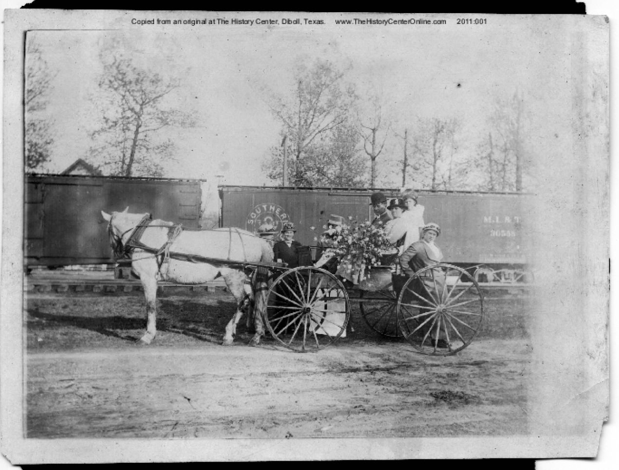 040 Horse and buggy