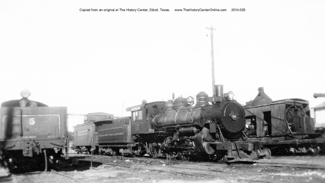 006_WF_Pate_Photographs_Engine_13_1941