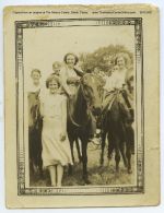 39_Arrington_Family_Girls_riding_Horses