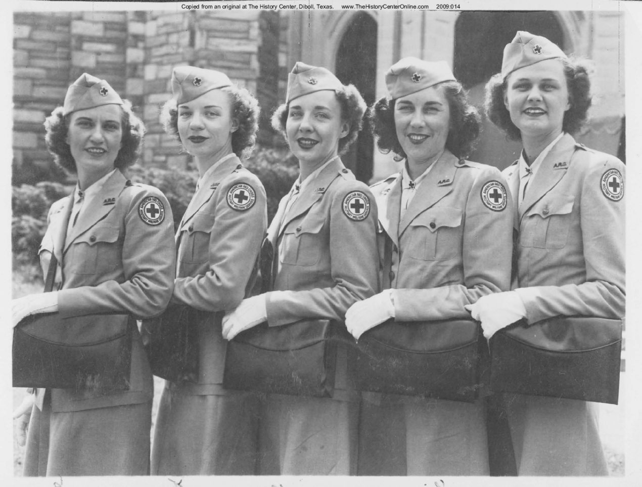 037_Ilene_Cornick_Red_Cross_Workers_1945