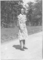 47_Arrington_Family_Woman_in_Road