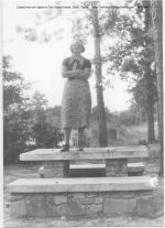 45_Arrington_Family_Lady_Picnic_Table