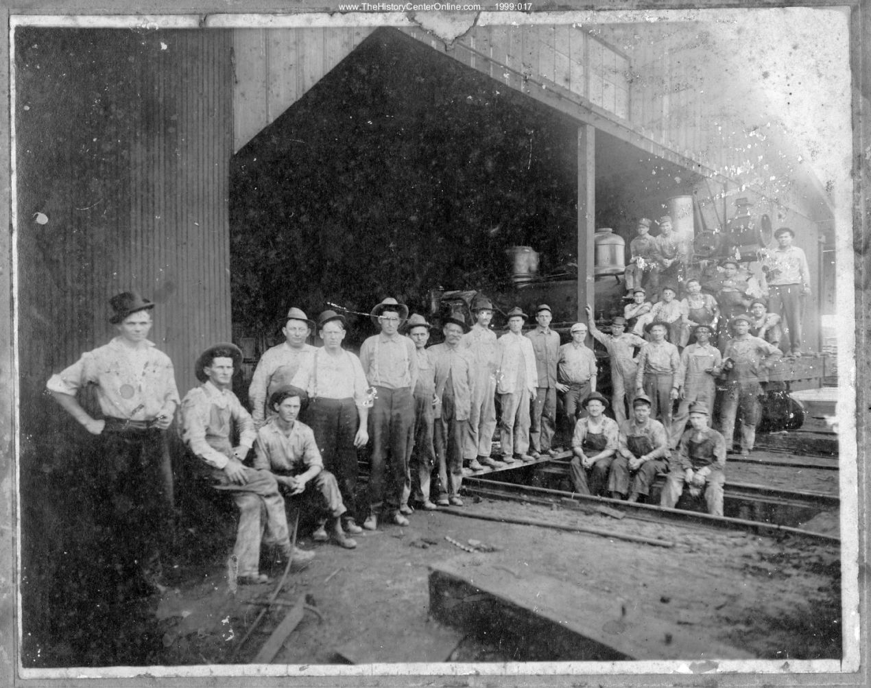 0017 Texas South-Eastern Railroad Company Machine Shop Crew