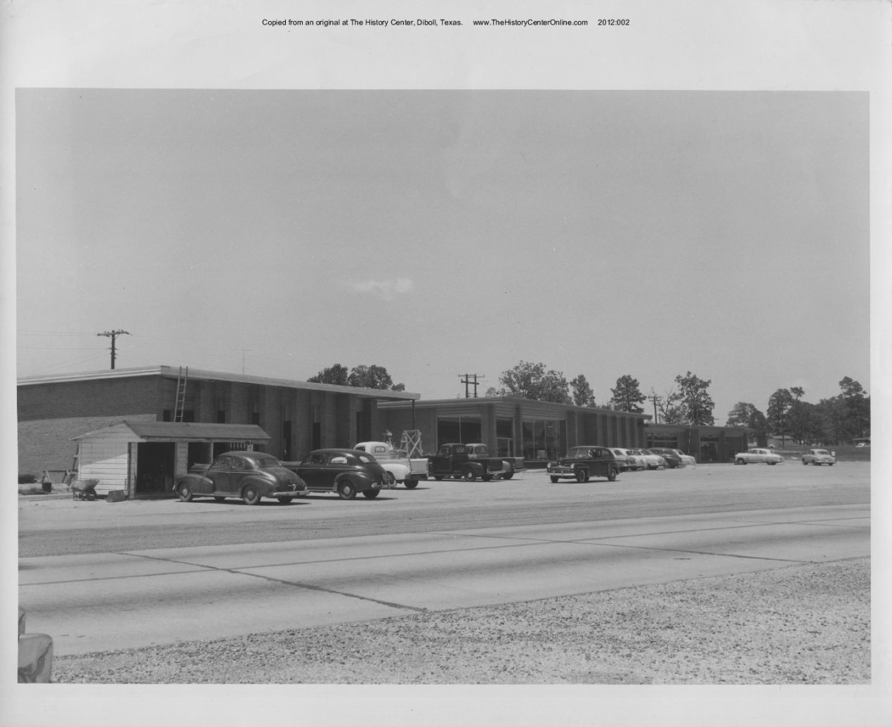 Lumberman_The_Village_1950s_01