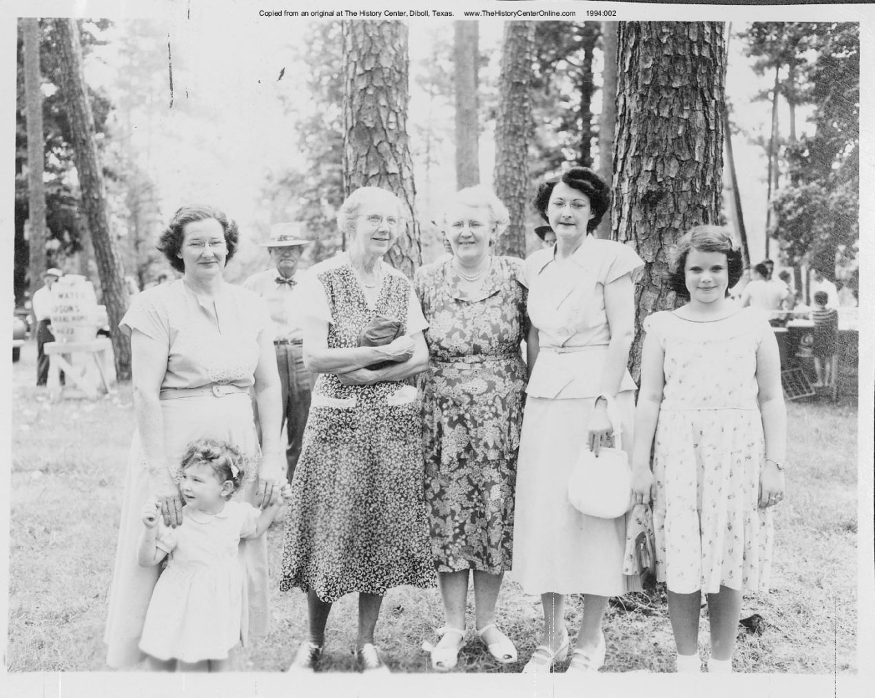 06 032c Women at Barbeque