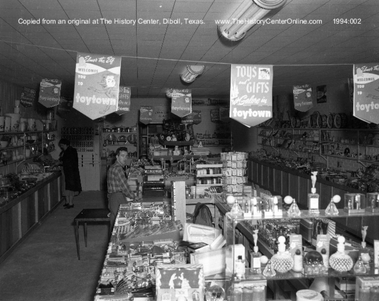 07 004c Tatum and Sons Interior