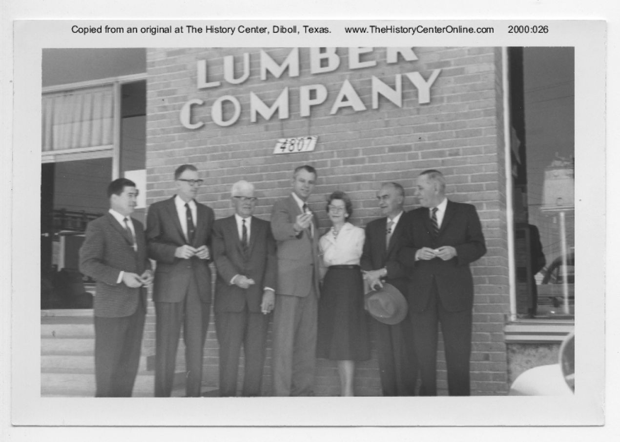 undated, Temple Lumber Company group with Latane Temple