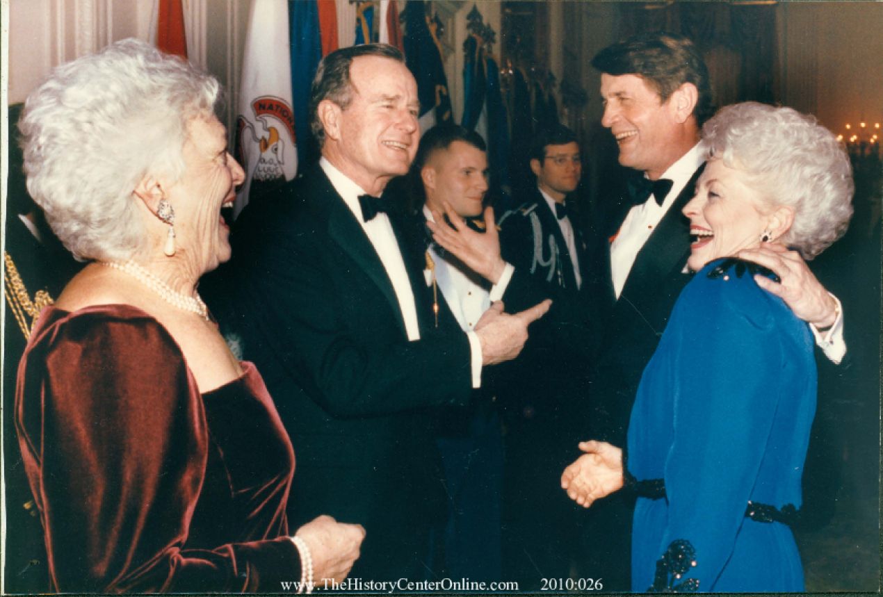 0079 Wilson, George and Barbara Bush, and Ann Richards
